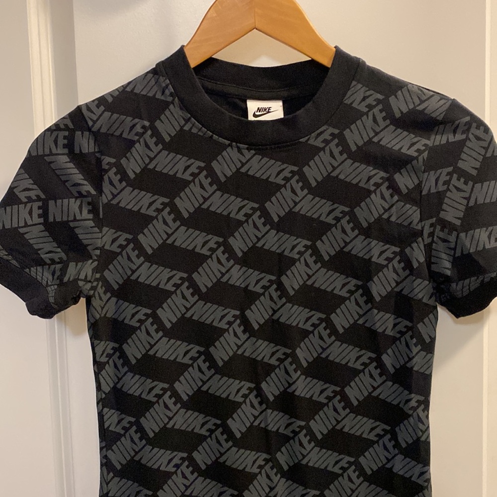 Woman’s Nike mini dress! Like new without tags! Size Small!